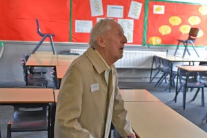 Dr Gordon Walsh